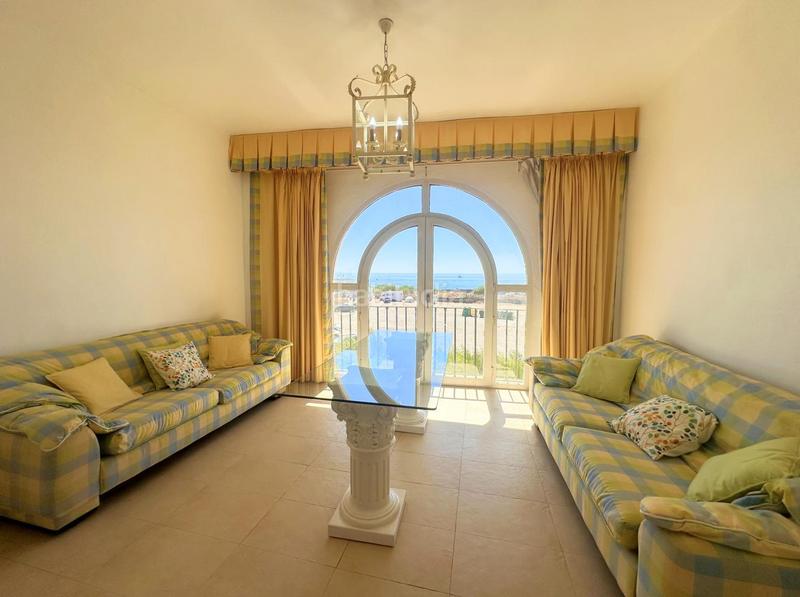 Foto 8df20975-2037-42c5-85a8-73dab157d940. Maison jumelée avec chauffage piscine dans puerto de Estepona Estepona