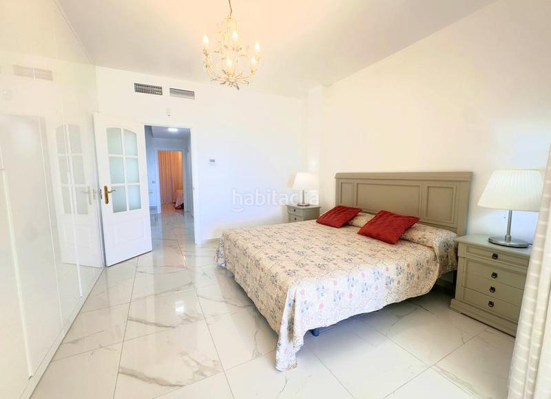 Foto ad723d79-8d02-4d70-9c08-a8d2d4536afa. Maison jumelée avec chauffage piscine dans puerto de Estepona Estepona