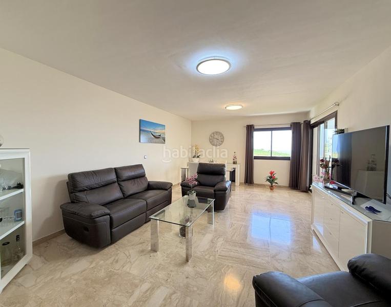 Foto 13da8857-fa70-40ac-b2d2-3affa73001ca. Àtic amb calefacció aparcament piscina a Doña Julia Golf Casares