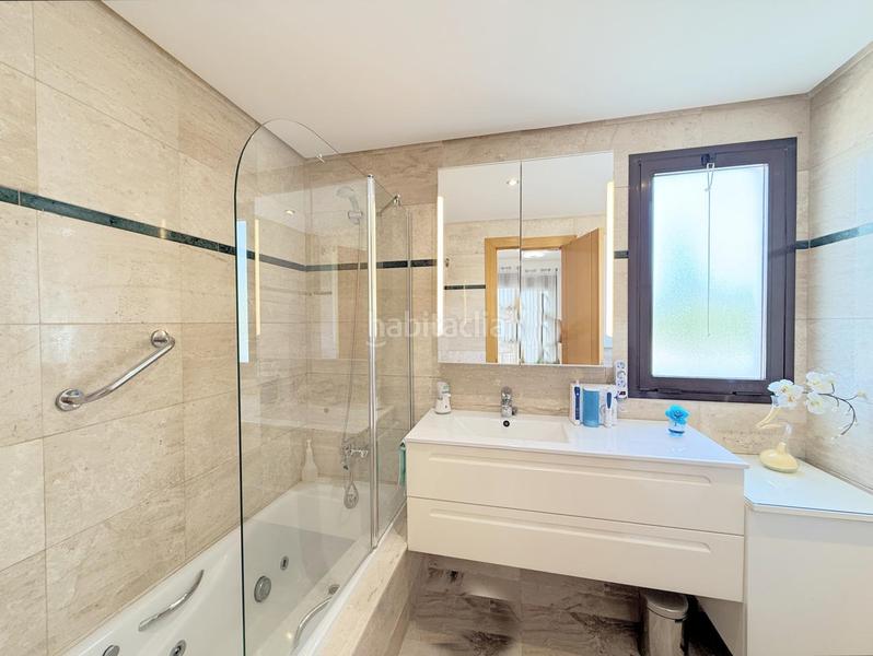 Foto 7b06ecc0-f3e5-4734-8044-5af500c05e1d. Àtic amb calefacció aparcament piscina a Doña Julia Golf Casares