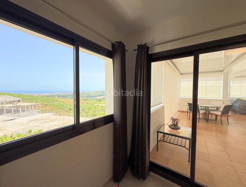 Foto 9854306f-0b70-420c-8756-06b1359030b9. Àtic amb calefacció aparcament piscina a Doña Julia Golf Casares