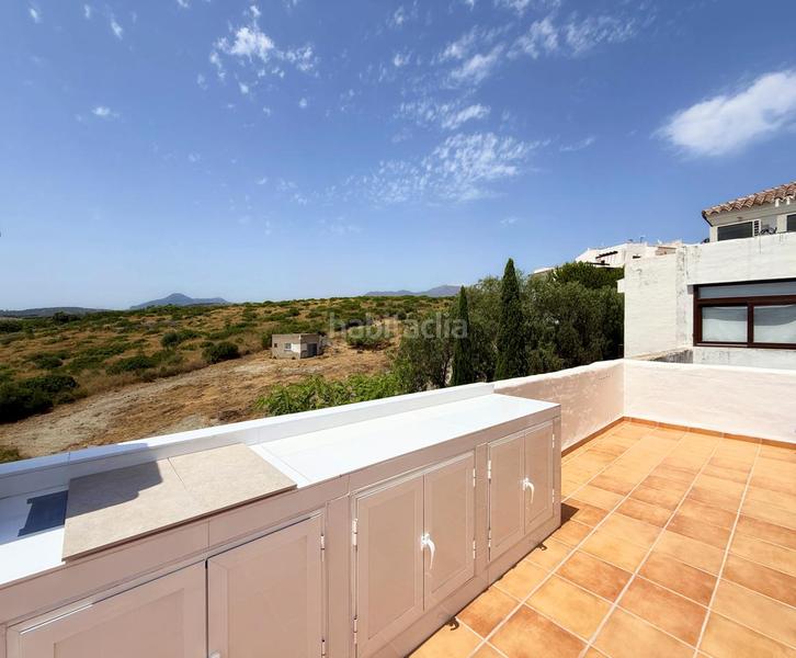 Foto 98eefd00-fc3a-4f8b-9065-bb9586a3f4d0. Àtic amb calefacció aparcament piscina a Doña Julia Golf Casares