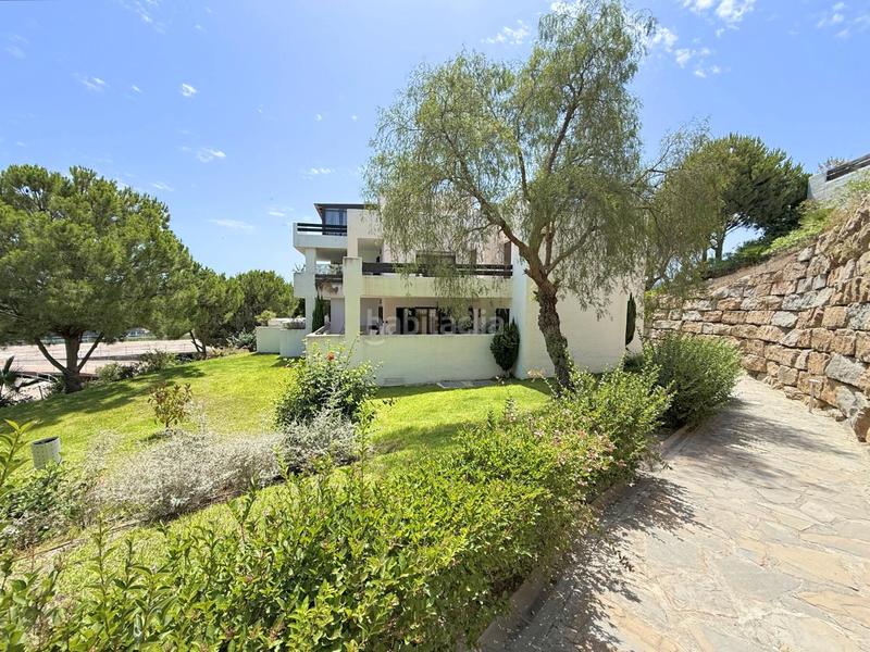 Foto bb8b1071-ecc6-404e-8c7f-542fd8359b8b. Àtic amb calefacció aparcament piscina a Doña Julia Golf Casares