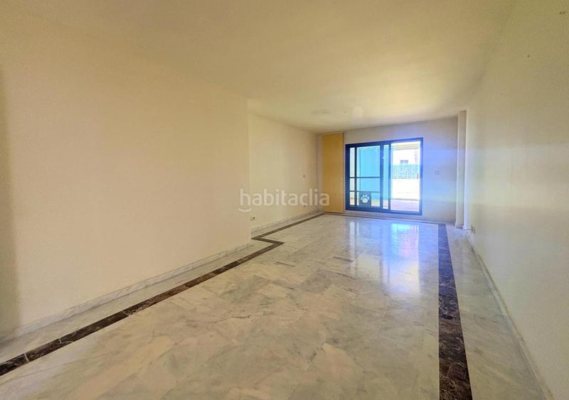 Foto 20e8355f-7706-4c41-875f-0addbe49d8a9. Planta baja acogedora vivienda con jardín privado en urbanización en primera línea de golf en La Alcaidesa