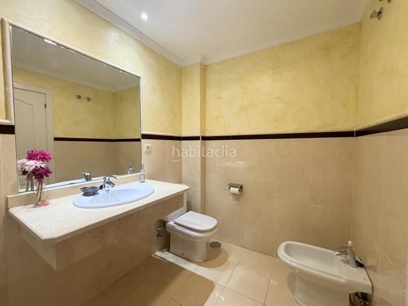 Foto 9e11eb7b-f685-4115-b693-ce609e1324d6. Planta baja acogedora vivienda con jardín privado en urbanización en primera línea de golf en La Alcaidesa