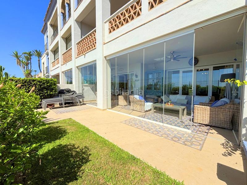 Foto 1be3b734-9281-4c5a-8345-a95eb7305685. Apartamento exclusivo bajo en primera línea de playa con terraza privada costa con licencia vacacional. en Casares