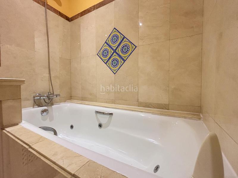 Foto 5ace0755-191b-4118-8731-da7d2dd77b5f. Apartamento exclusivo bajo en primera línea de playa con terraza privada costa con licencia vacacional. en Casares