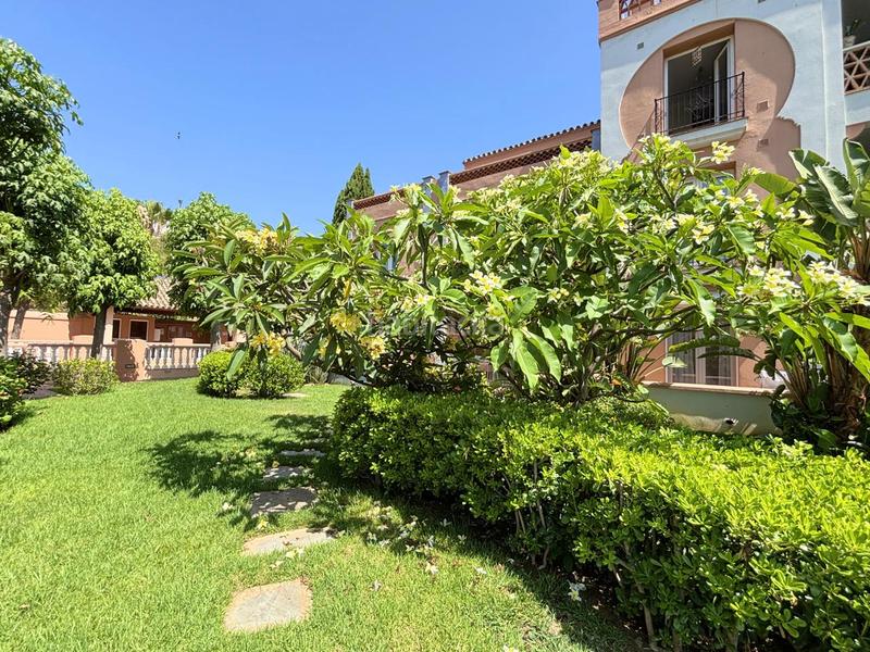 Foto 80376be5-37ae-4890-9e84-5283f9a6d74e. Apartamento exclusivo bajo en primera línea de playa con terraza privada costa con licencia vacacional. en Casares