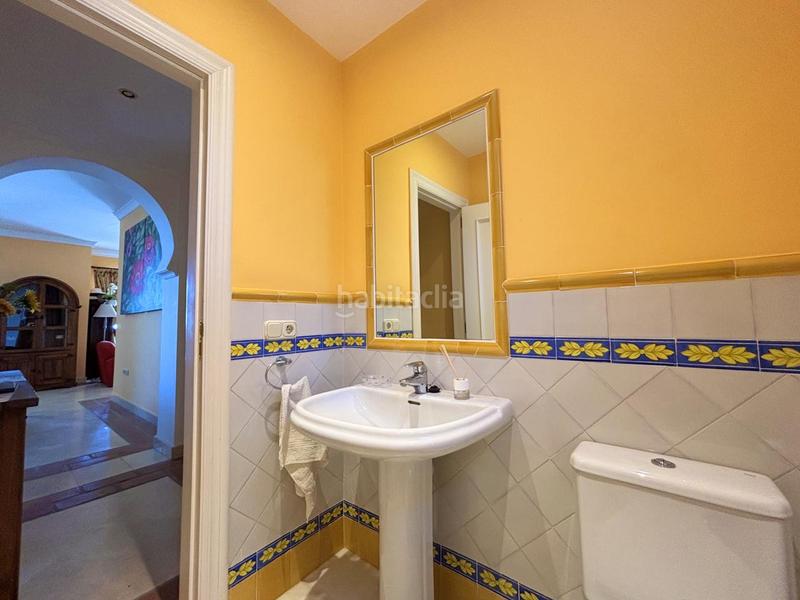 Foto a373f6fa-7a2e-48a4-bf79-d4a84b7cfb94. Apartamento exclusivo bajo en primera línea de playa con terraza privada costa con licencia vacacional. en Casares
