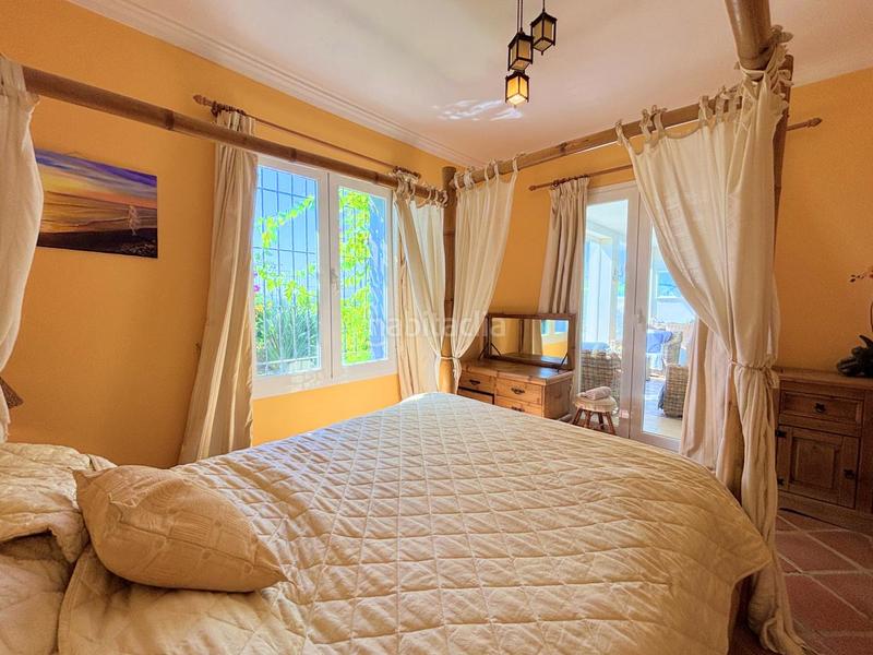 Foto b61098c1-6bb7-4bcf-adbb-f6190d2c3e3d. Apartamento exclusivo bajo en primera línea de playa con terraza privada costa con licencia vacacional. en Casares