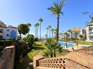 Apartament  La perla de la bahia. Magnifico bajo con vistas al mar y al jardín. 2 plazas de parkin