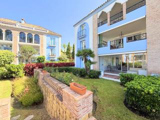 Apartamento  La perla de la bahia. Magnifico bajo con vistas al mar y al jardín. 2 plazas de parkin