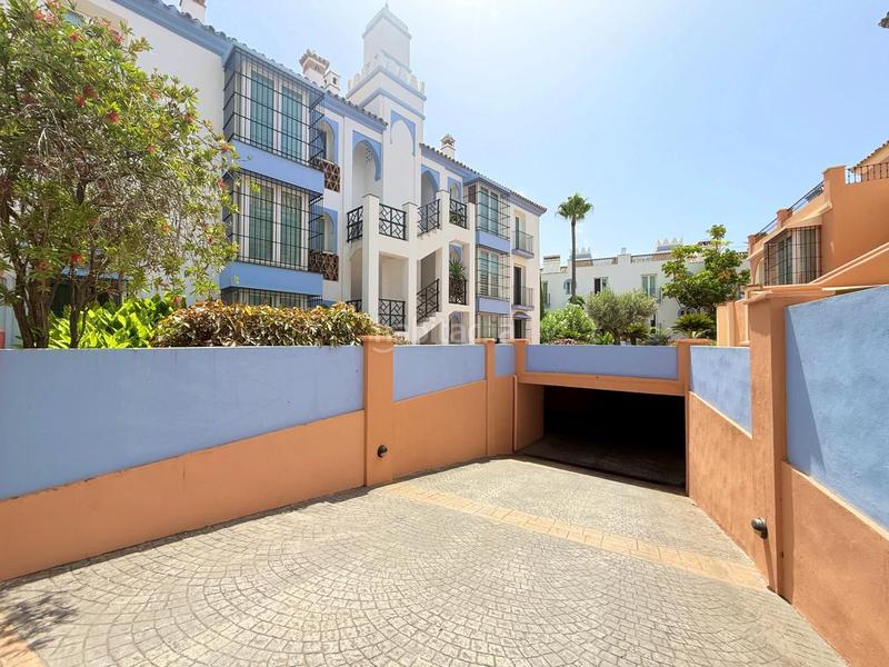 Foto d1cfcbc8-9e40-4d1a-b451-494f10f1fa66. Rent ground floor with heating pool in bahía de Casares Casares