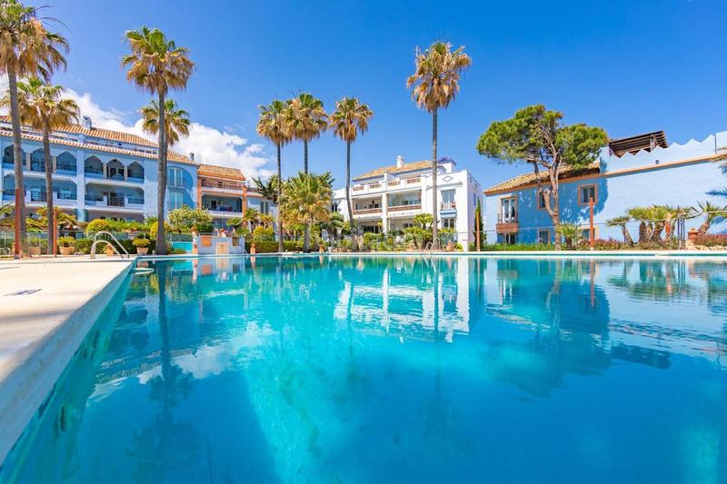 Foto 7ea75b35-8909-430f-9d2b-4d014b48542b. Location rez-de-chaussée avec chauffage piscine dans Casares