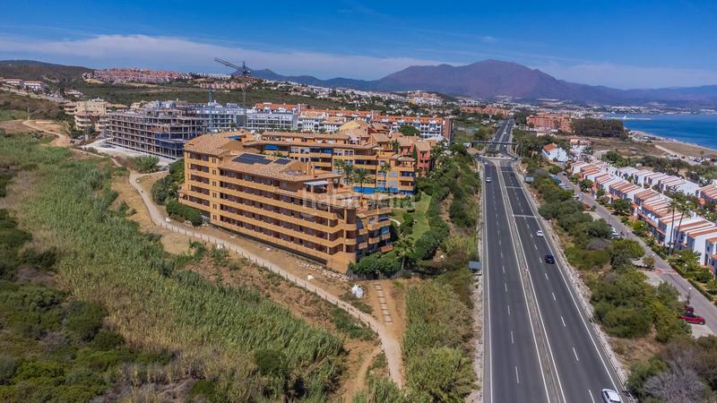 Foto a7bf47fa-4b03-46ef-a6f4-fbd3822c49ea. Àtic amb calefacció aparcament piscina a Chullera Manilva