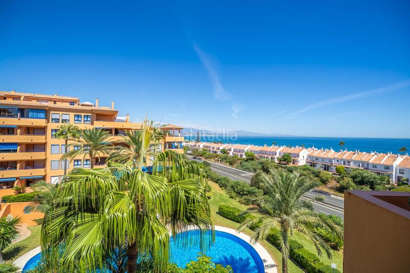 Foto dac48450-487b-47af-a8d8-347c36e14f9a. Àtic amb calefacció aparcament piscina a Chullera Manilva