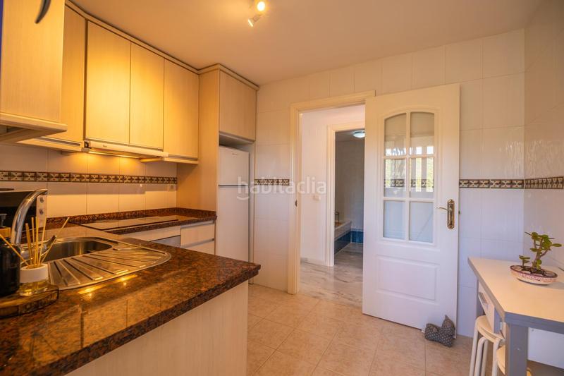 Foto ec8a0e3d-255f-4ebd-b634-02e51fe5ecef. Àtic amb calefacció aparcament piscina a Chullera Manilva