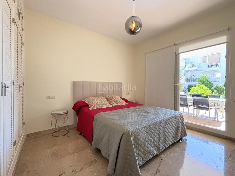 Foto f28ffa7a-8820-495e-b4c7-b5a30a0af4ad. Appartement avec parking piscine dans Alcorrín Manilva