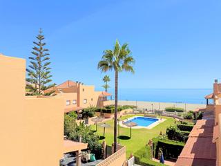 Maison  Marina de casares. Exclusiva casa adosada en primera línea de playa en marina de ca