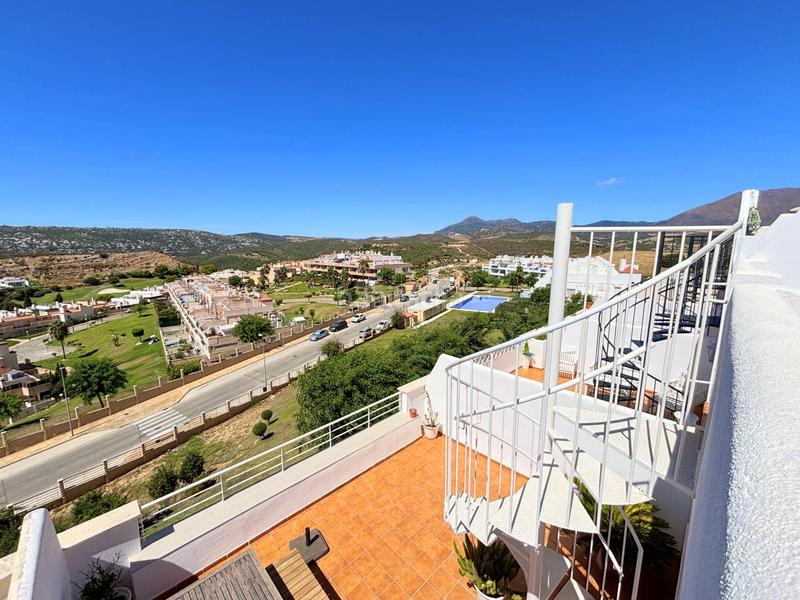 Foto 694542b9-cf5c-4b95-9525-edfda87f00ab. Àtic amb aparcament a Doña Julia Golf Casares