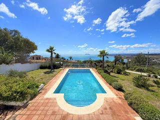 Casa  Urbanización punta chullera. Villa con impresionantes vistas al mar en punta chullera, málaga