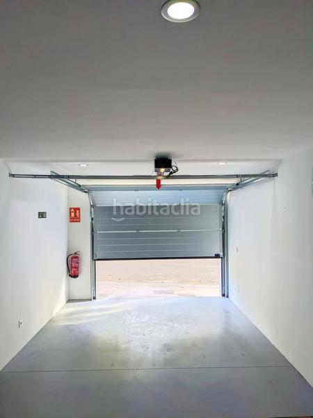 Foto 3b085237-77b3-41b0-a65d-f302d8e4045e. Haus mit parking in Zona Calvario Estepona