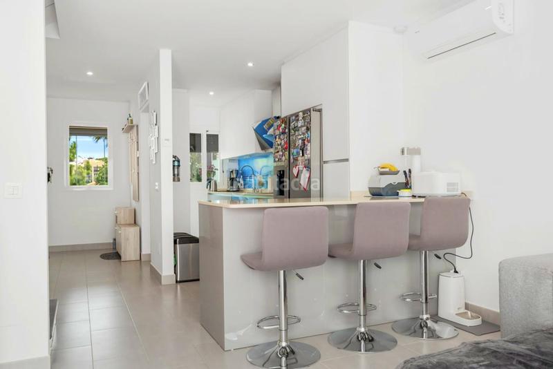 Foto f6b653e2-7092-4092-b01a-587672985357. Haus mit parking in Zona Calvario Estepona