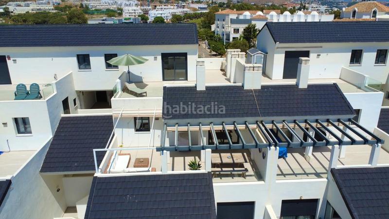 Foto 5e2822a2-953b-4690-8e80-6628898b49a0. Dachwohnung mit heizung parking pool in Bahía Dorada Estepona