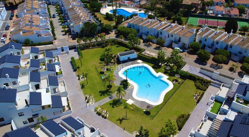 Foto d8dbb94c-c40f-4d21-9095-9772343f7ca6. Dachwohnung mit heizung parking pool in Bahía Dorada Estepona