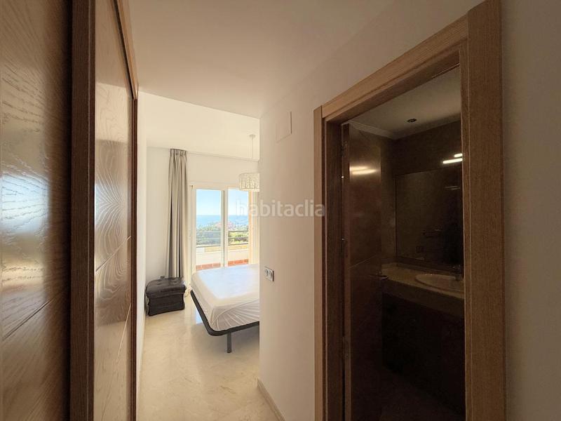 Foto ad021c2a-8f8e-4d6f-8a93-555108943c53. Appartement avec chauffage parking piscine dans Alcorrín Manilva