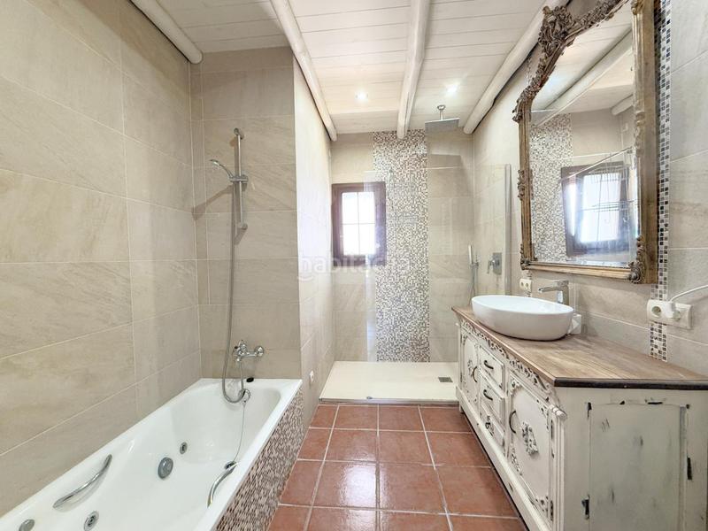Foto f6f6fc4f-58af-4644-bd02-59b3cabe5029. Casa amb calefacció aparcament a San Enrique-Guadiaro-Pueblo Nuevo Sotogrande