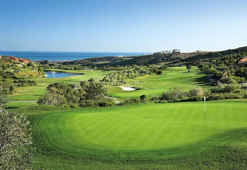 Foto b29ffa98-100f-497b-983a-ee5f3466b61c. Attique avec parking piscine dans El Castillo Manilva