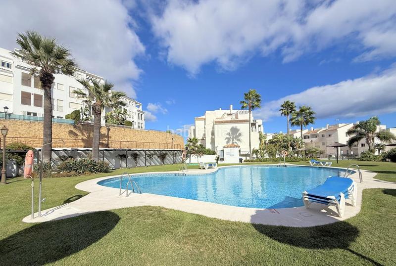 Foto b8c73793-6a8a-43bf-9d42-0b5890cda47c. Attique avec parking piscine dans El Castillo Manilva