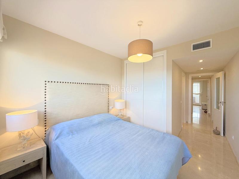 Foto c5be50d3-81e4-4d4b-9637-f392b025269d. Attique avec parking piscine dans El Castillo Manilva