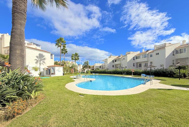 Foto e7f8aed9-558b-4228-8003-81491149cd1b. Attique avec parking piscine dans El Castillo Manilva