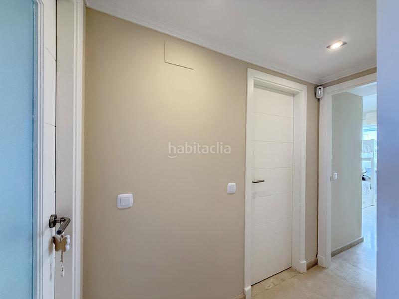 Foto f7229c44-fe27-47c0-ab56-30b5261f0117. Attique avec parking piscine dans El Castillo Manilva