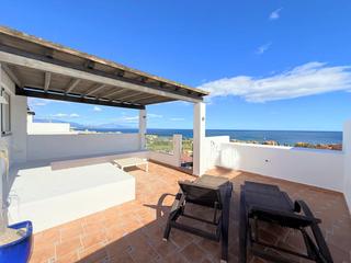 Attico  Esmeralda. Maravilloso ático con solárium y vistas panorámicas al mar en la