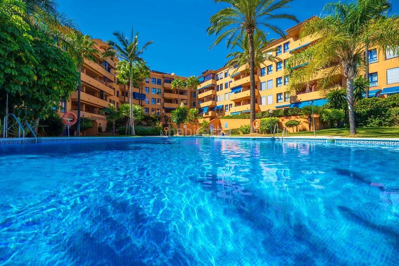 Foto 404896e2-81c7-4000-86f6-4cf4ea252760. Àtic amb calefacció aparcament piscina a Chullera Manilva