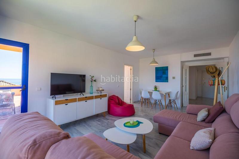 Foto 57c73287-b3ec-4477-b120-cf28fbb53d70. Àtic amb calefacció aparcament piscina a Chullera Manilva