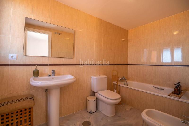 Foto 5e95ef3f-cebb-4297-898e-e6caa1be91c5. Àtic amb calefacció aparcament piscina a Chullera Manilva