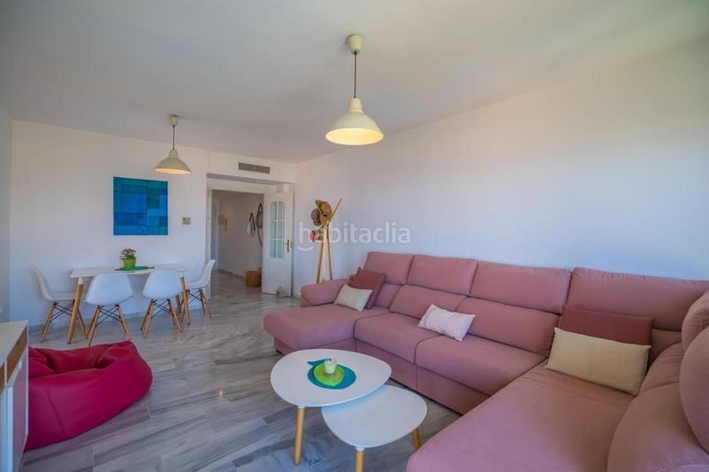 Foto d8b1e6dd-e3f8-4f7a-bd47-c19240b16044. Àtic amb calefacció aparcament piscina a Chullera Manilva