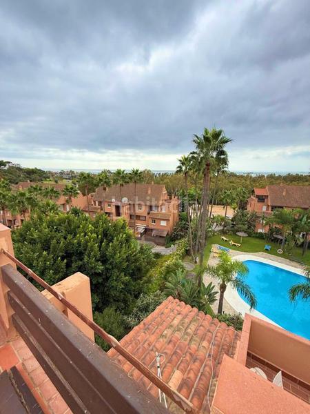 Foto 47cdb560-a846-4bf5-8589-9d6f793fc84a. Ático  dúplex en paraíso de la bahía en bahía de Casares Casares