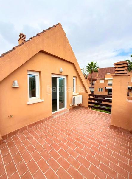 Foto 65589019-223f-4292-999a-8ecb01834b2b. Ático  dúplex en paraíso de la bahía en bahía de Casares Casares