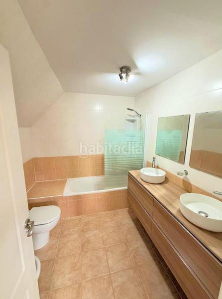 Foto c391cbd4-25c8-411f-a070-137385934c07. Ático  dúplex en paraíso de la bahía en bahía de Casares Casares