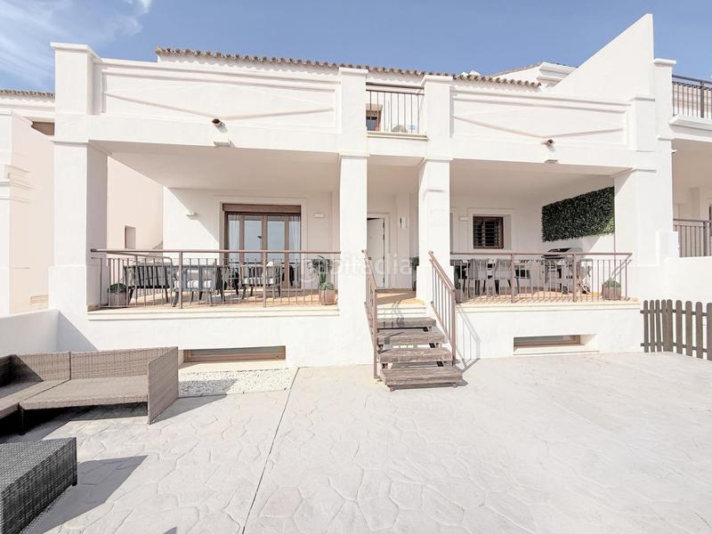 Foto 8a5fd235-0b9a-49a3-80d5-a9199c543bb3. Maison jumelée avec chauffage piscine dans Casares golf - Casares del sol Casares