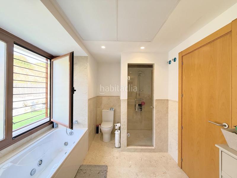 Foto 907e39ea-4da4-45e7-bf06-c7bb096d6c4b. Maison jumelée avec chauffage piscine dans Casares golf - Casares del sol Casares