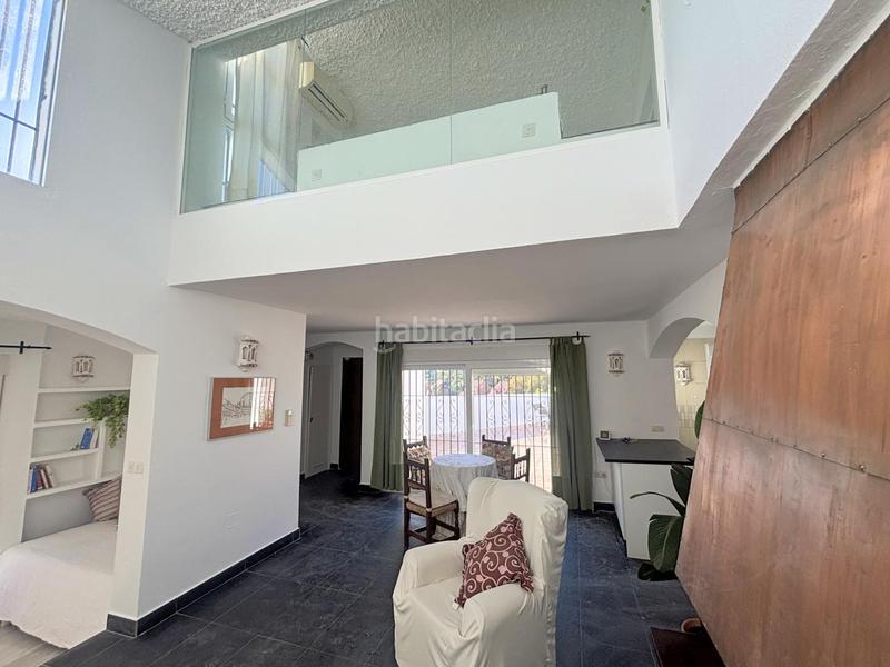 Foto 2721db9a-d4e5-4f5d-b86d-4bd83d69ba8a. Casa adossada amb piscina a bahía de Casares Casares