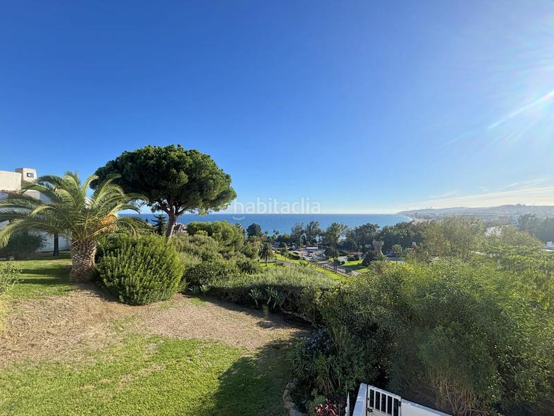 Foto 69a35eec-9645-4691-ae15-cf28fbefa34f. Casa adossada amb piscina a bahía de Casares Casares