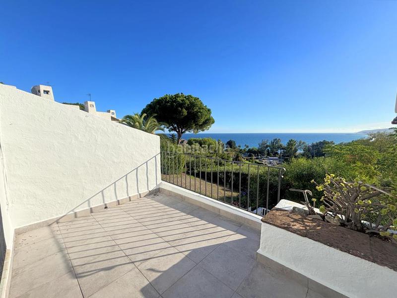 Foto ca74521c-c57c-4fb7-a8bb-bc4ae0db61d4. Casa adossada amb piscina a bahía de Casares Casares