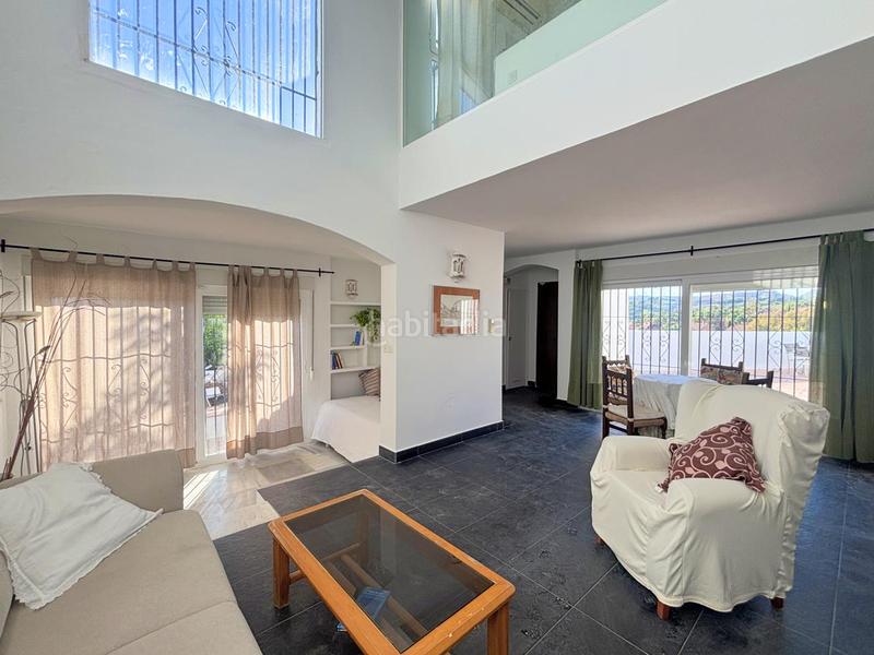 Foto dcbf5314-1f82-4d2a-b411-f39ed665b500. Casa adossada amb piscina a bahía de Casares Casares